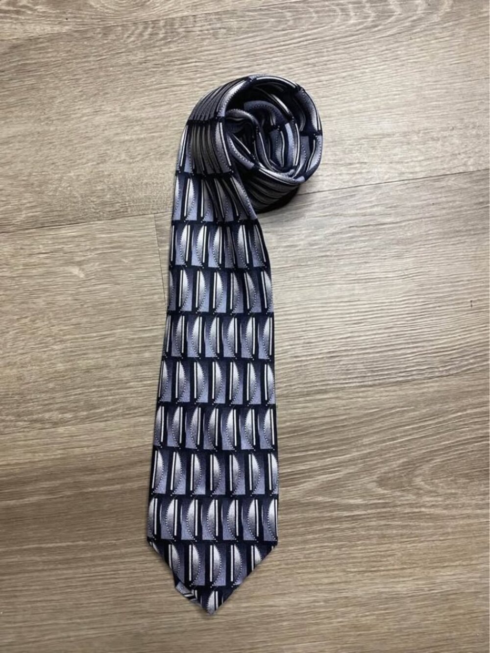 Antonia Collection Handmade 100% Silk Necktie Vintage Art Deco Geometric